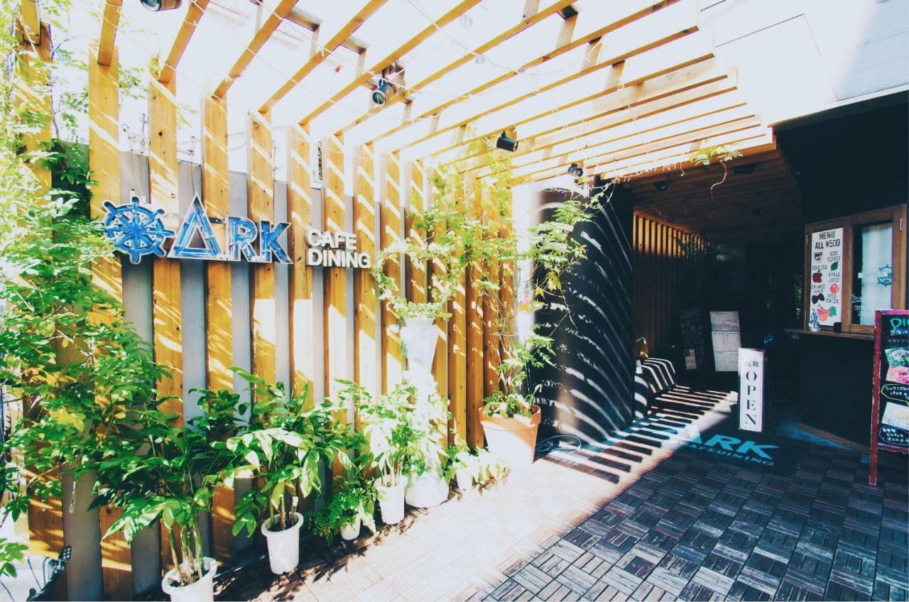 Ark Hostel Osaka Buitenkant foto