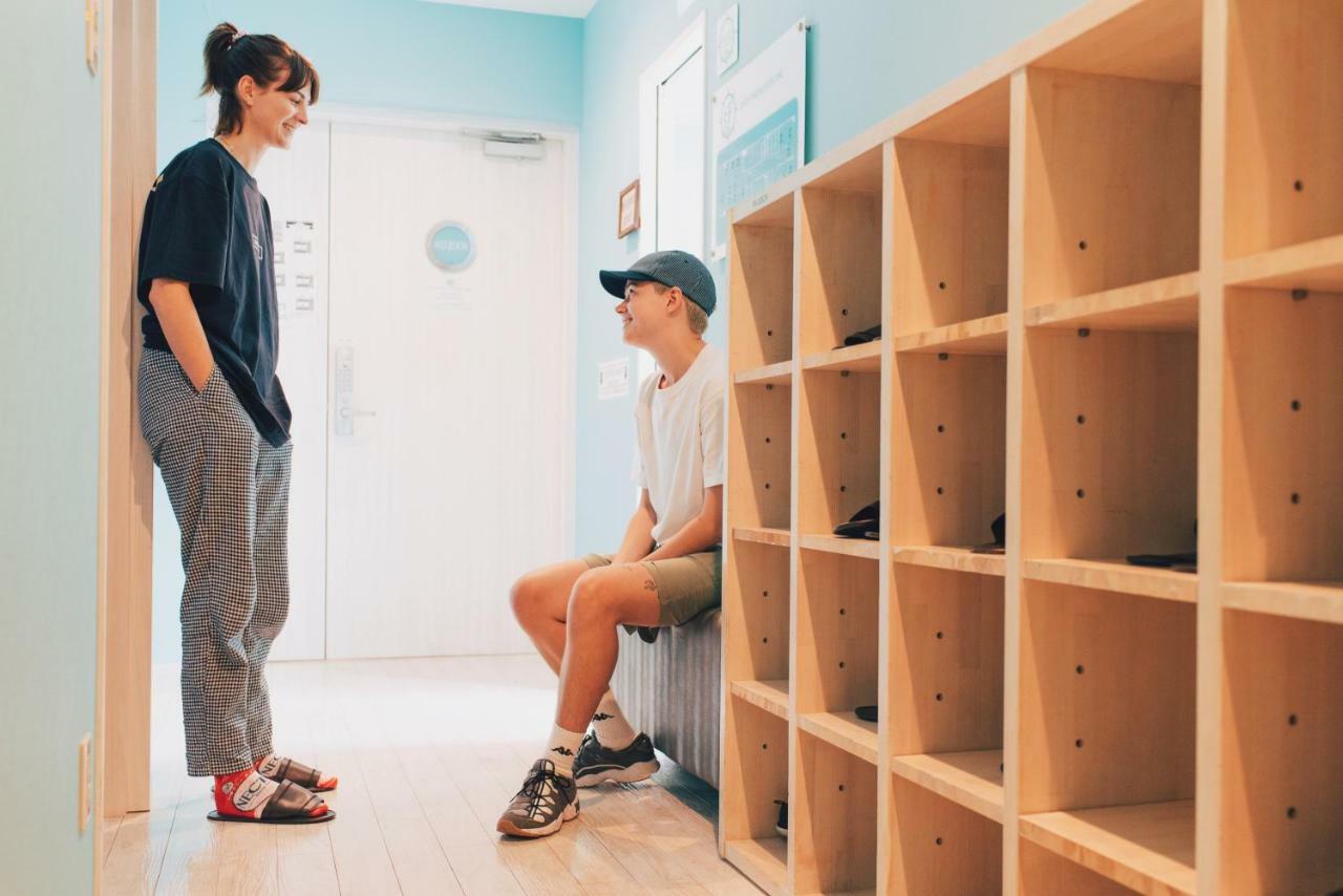 Ark Hostel Osaka Buitenkant foto